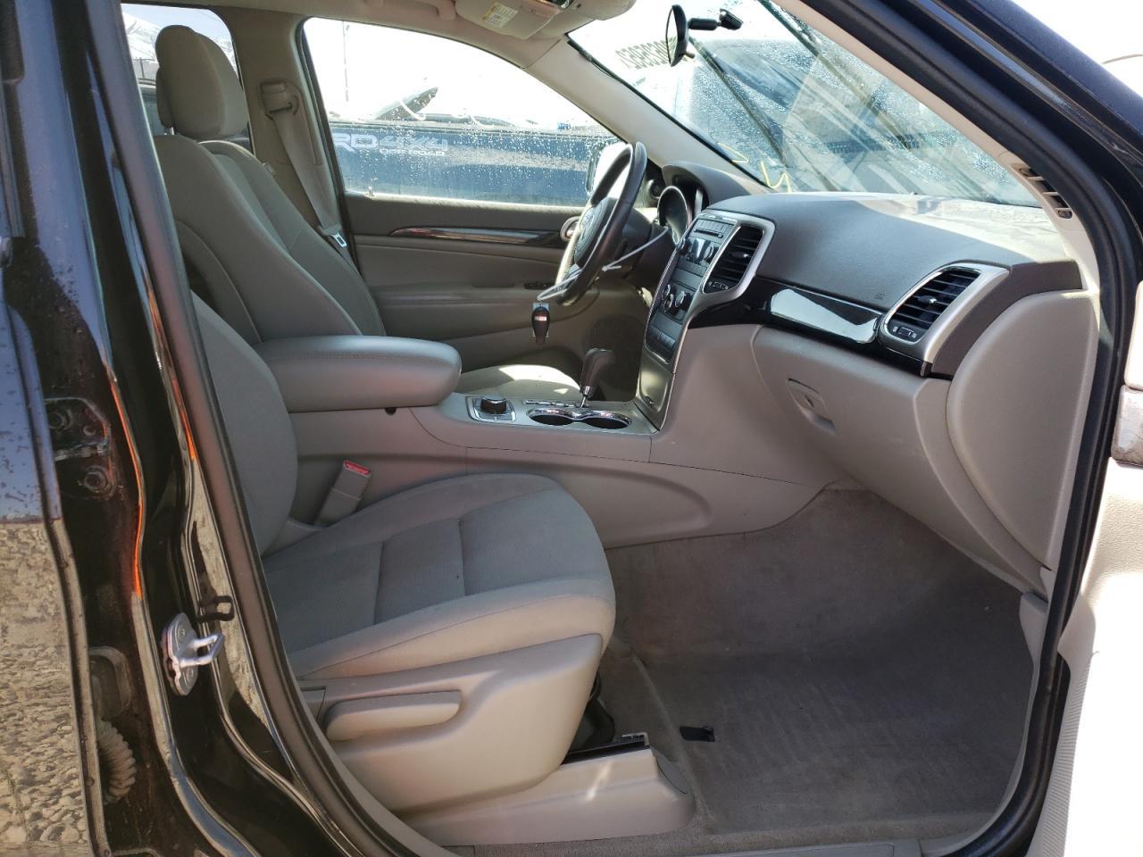 2011 Jeep Grand Cherokee Laredo - Image 5