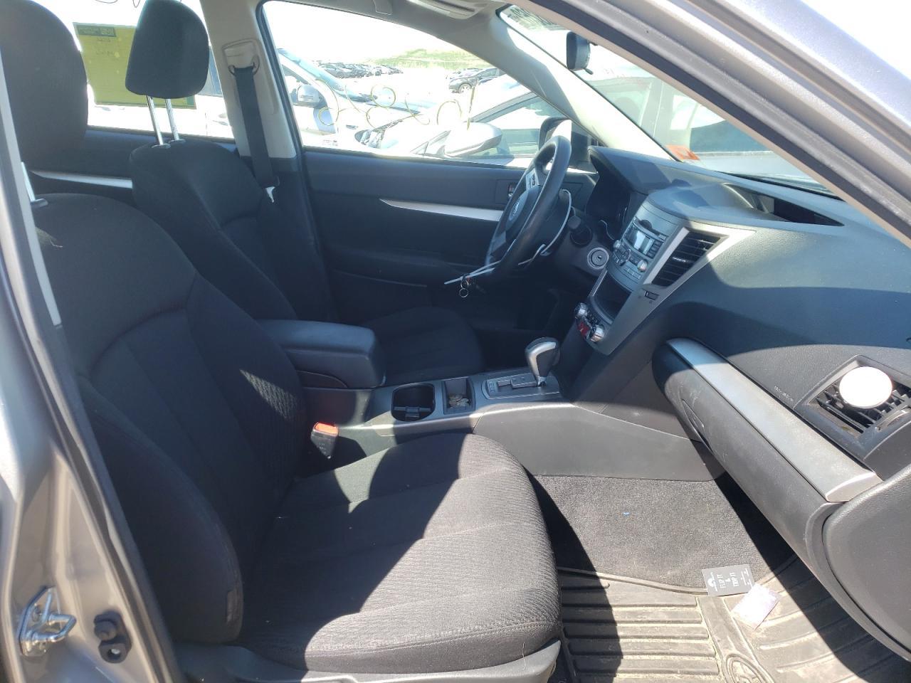2011 Subaru Outback 2.5I - Фото 5