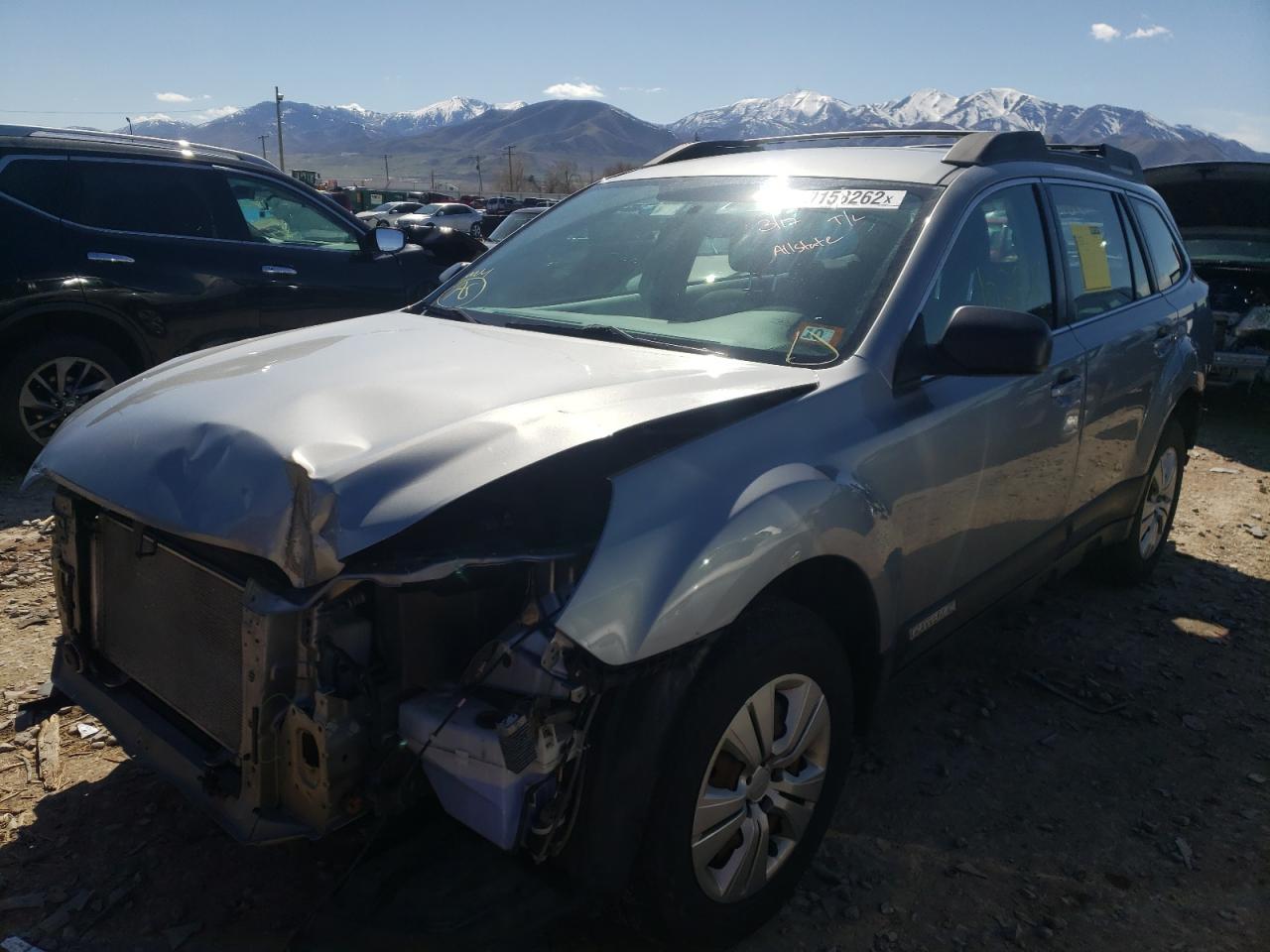 2011 Subaru Outback 2.5I - Фото 2