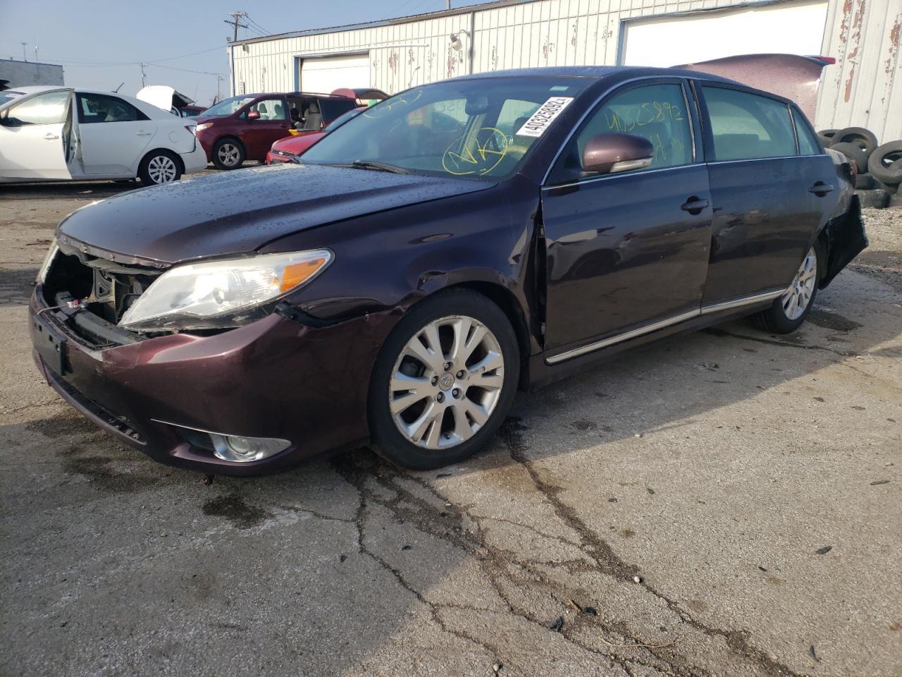2011 Toyota Avalon Base - Image 2