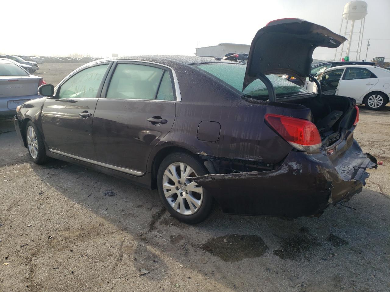 2011 Toyota Avalon Base - Image 3