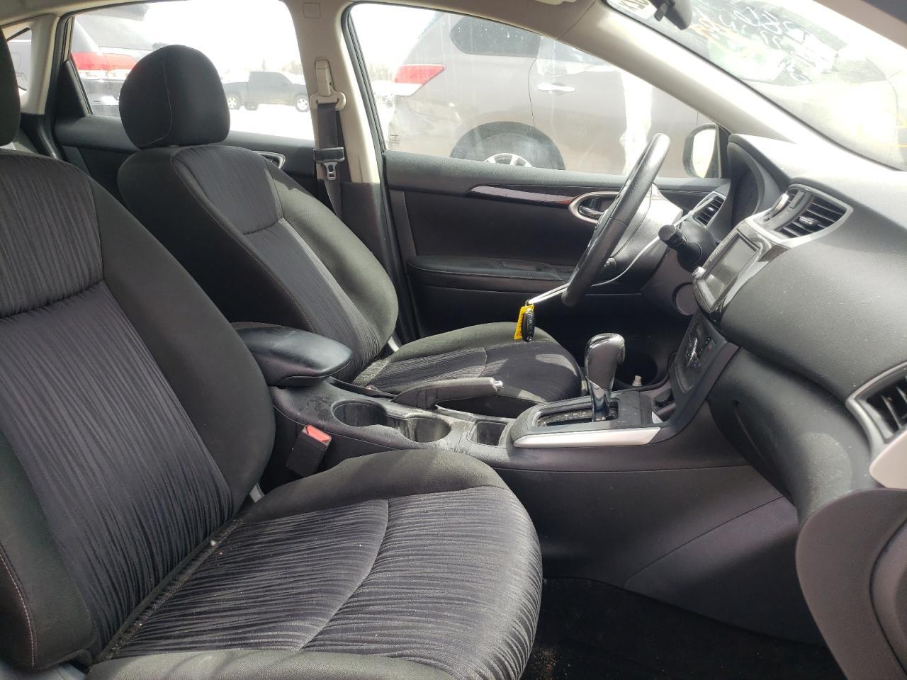 2019 Nissan Sentra S - Фото 5