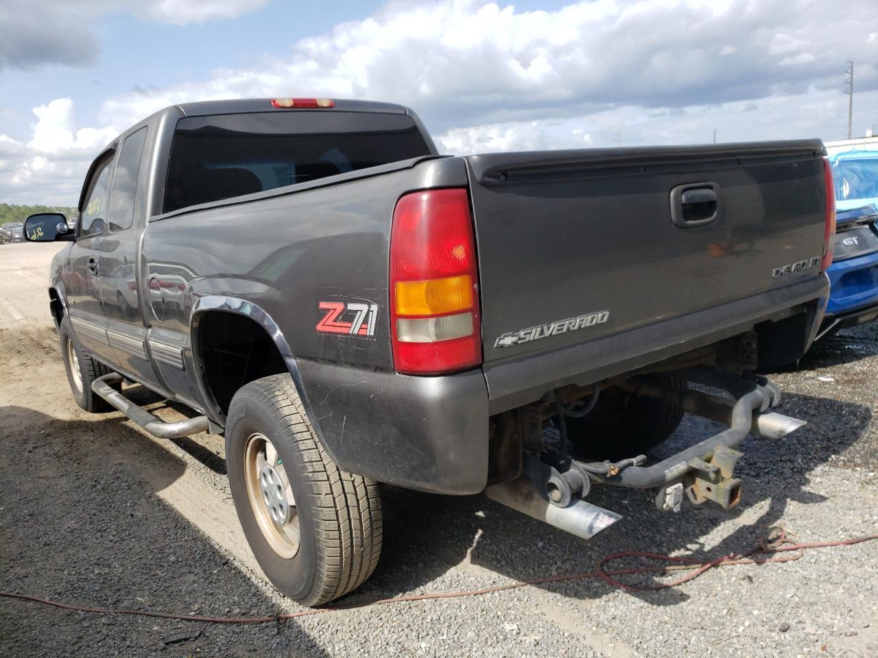 1999 Chevrolet Silverado K1500 - Image 3