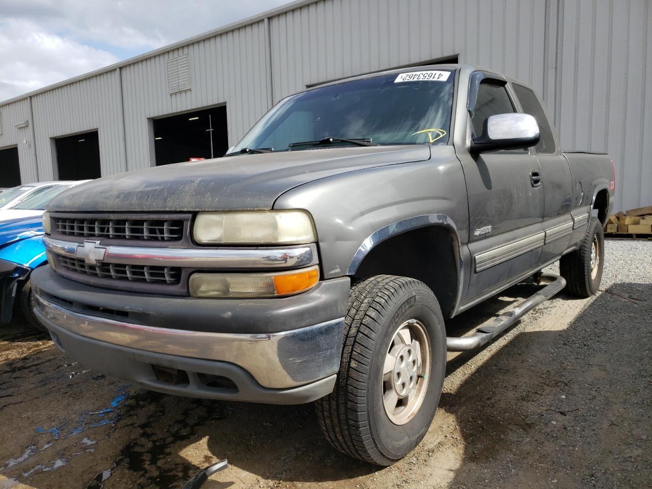 1999 Chevrolet Silverado K1500 - Image 2