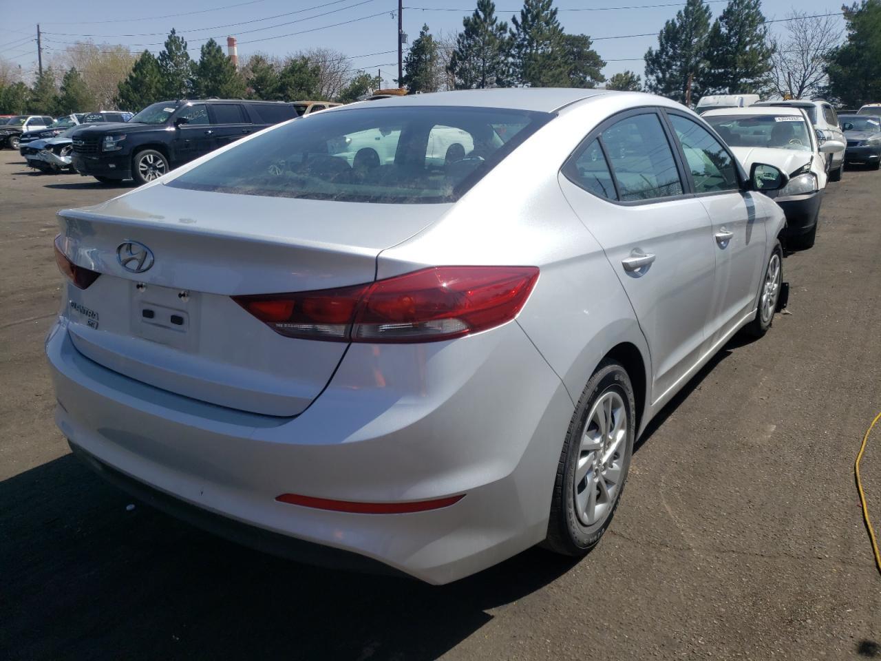 2018 HYUNDAI ELANTRA SE - Фото 4