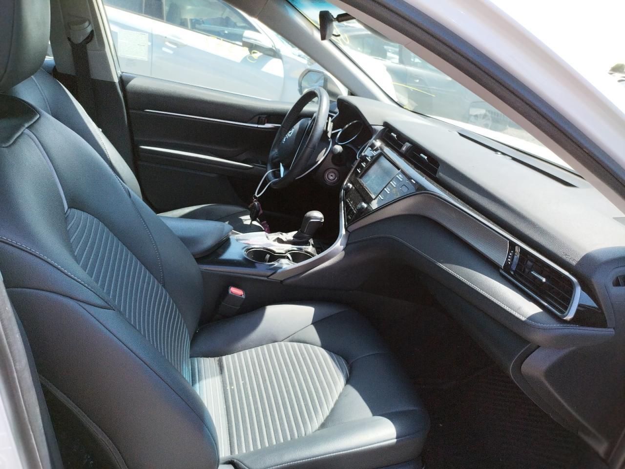 2019 Toyota Camry L - Image 5