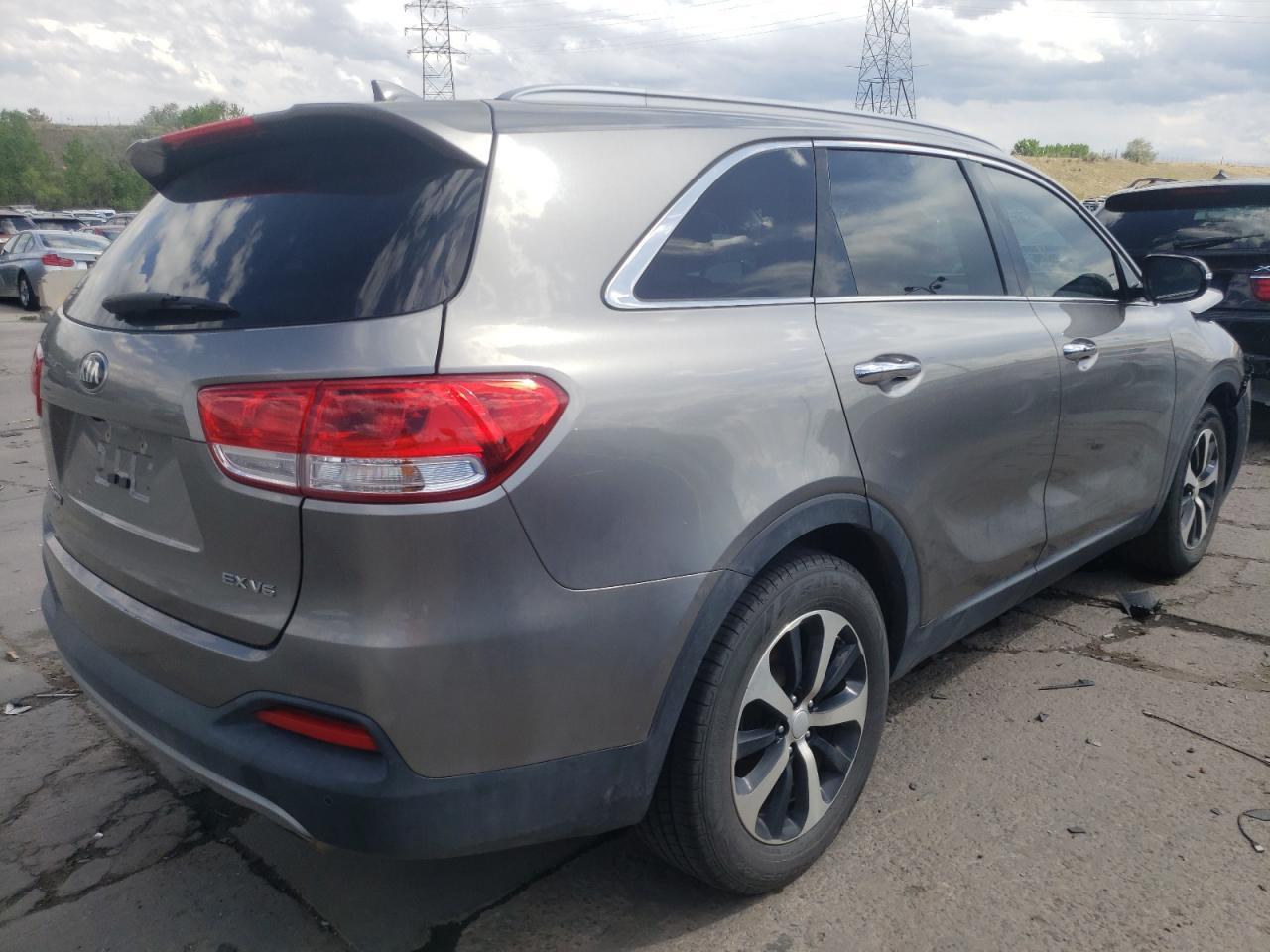 2016 KIA SORENTO EX - Image 4