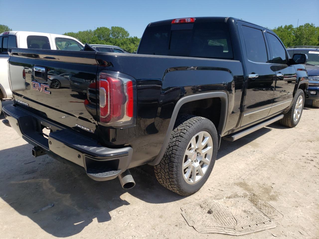 2016 GMC Sierra K1500 Denali - Image 4