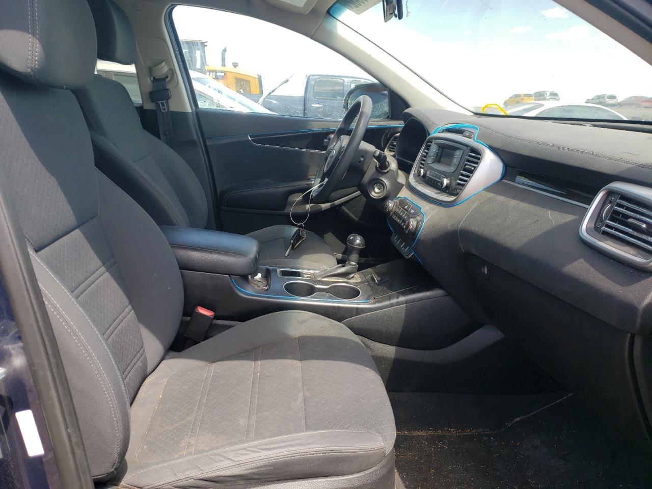 2017 KIA SORENTO LX - Фото 5