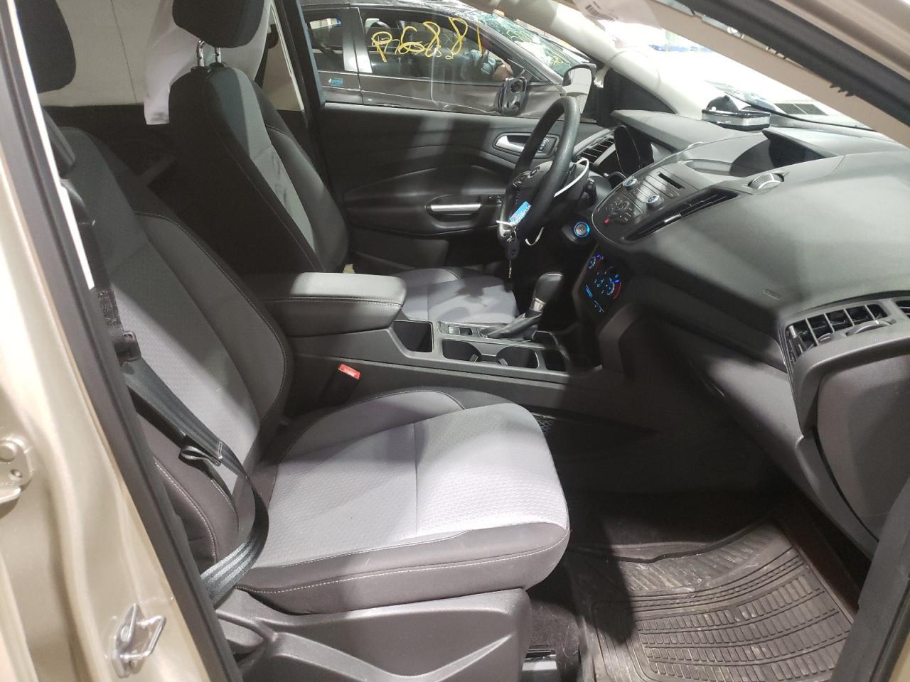 2017 FORD ESCAPE SE - Фото 5