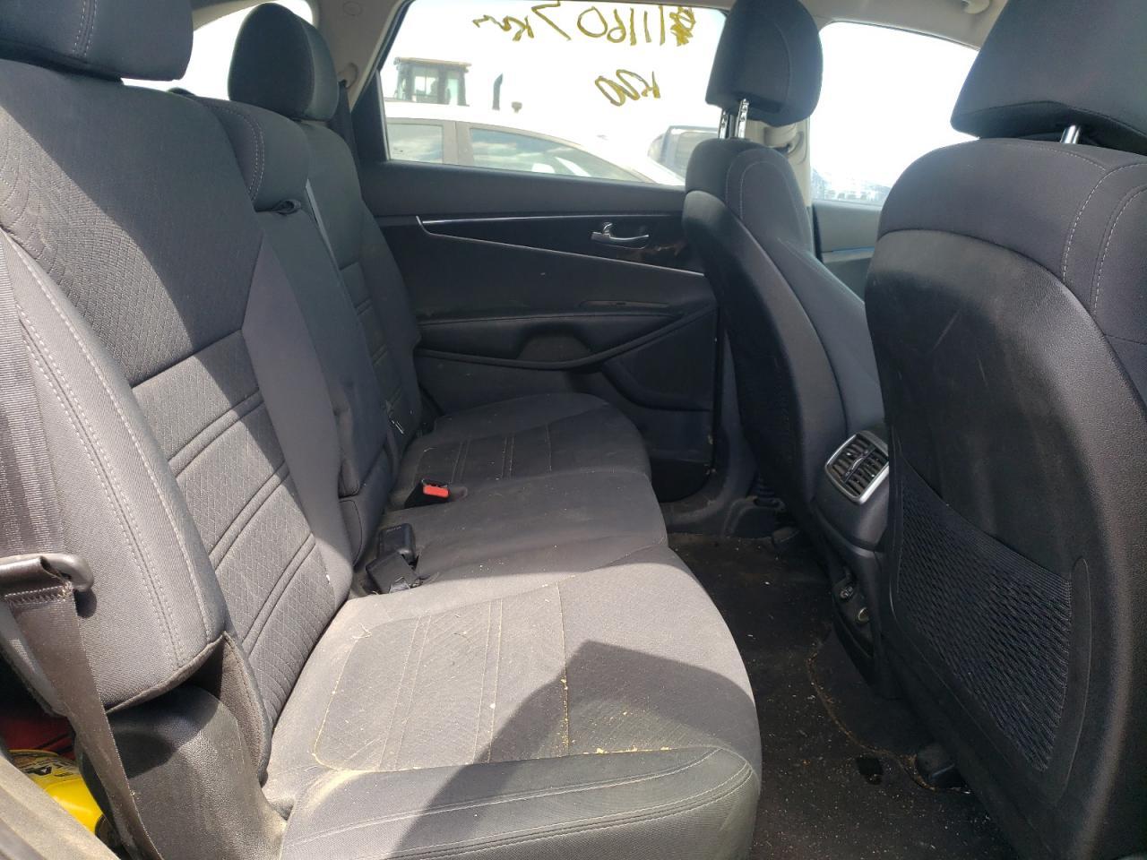 2017 KIA SORENTO LX - Фото 6