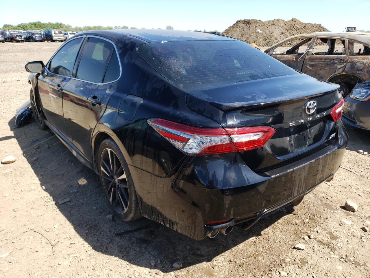 2018 TOYOTA CAMRY XSE - Фото 3