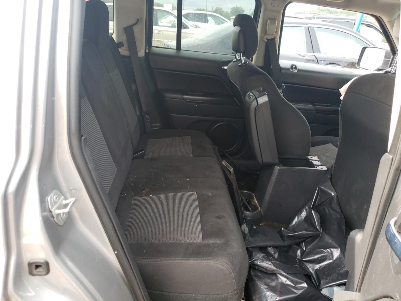 2016 Jeep Patriot Latitude - Image 6