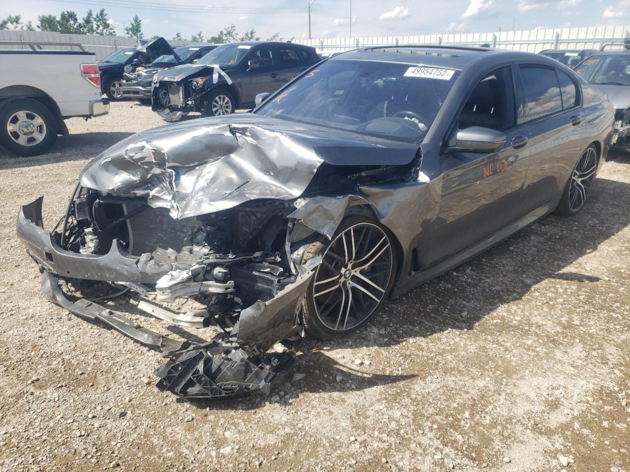 2016 BMW 750 Xi - Фото 2