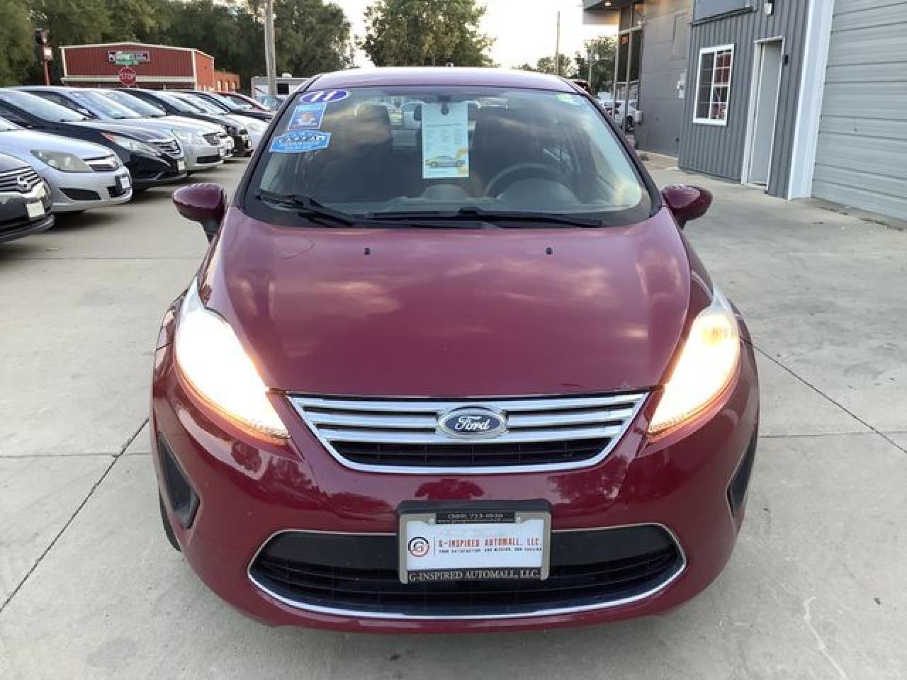 2011 Ford Fiesta Se - Фото 2