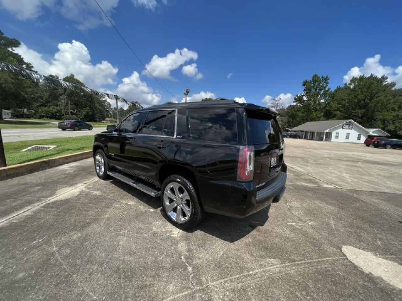 2016 GMC Yukon Slt - Фото 2