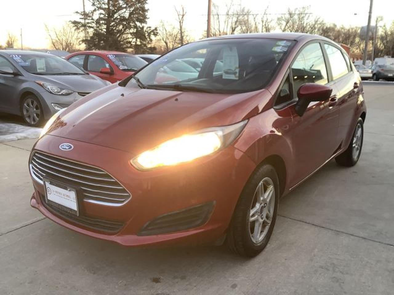 2017 Ford Fiesta Se - Фото 4