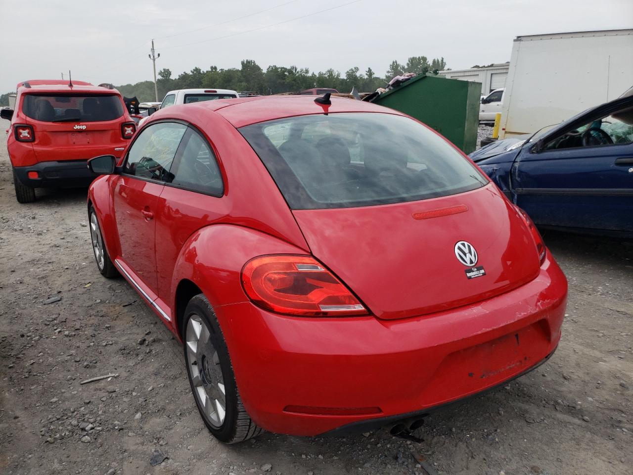 2012 Volkswagen Beetle - Фото 3