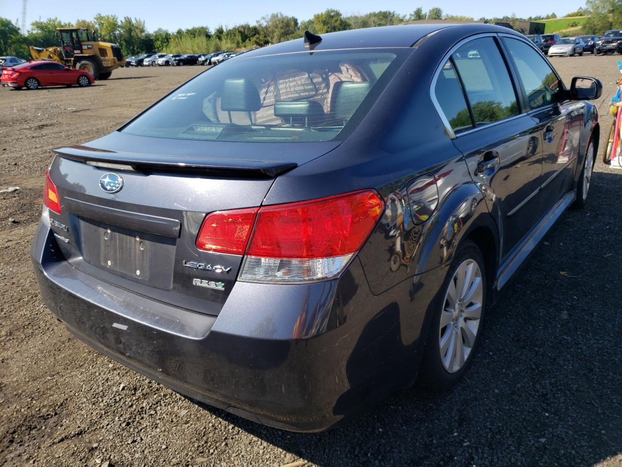 2011 SUBARU LEGACY 2.5 - Image 4