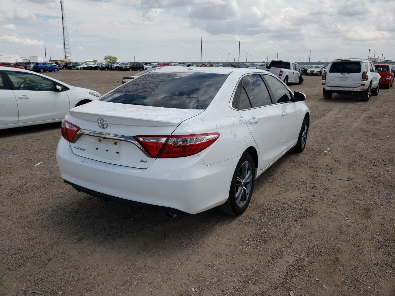 2015 TOYOTA CAMRY LE - Фото 4