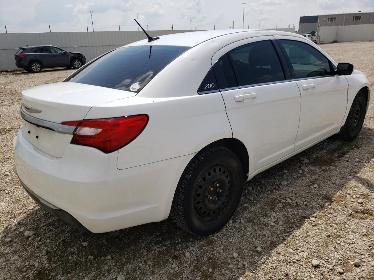 2013 Chrysler 200 Lx - Фото 4
