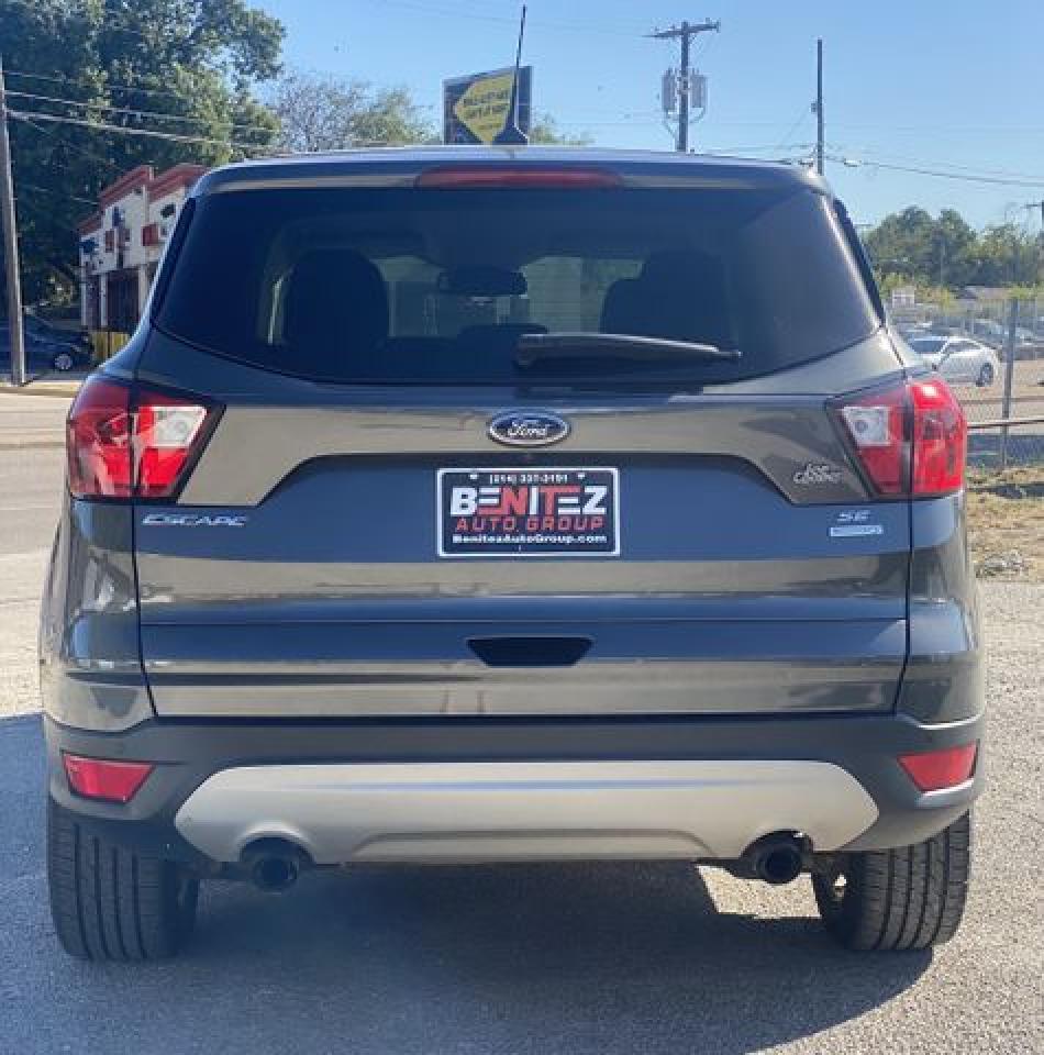 2019 Ford Escape Se - Фото 6