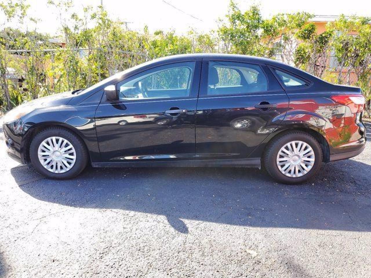 2013 Ford Focus S - Image 5