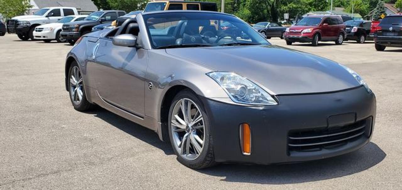 2007 Nissan 350Z Roadster - Фото 2