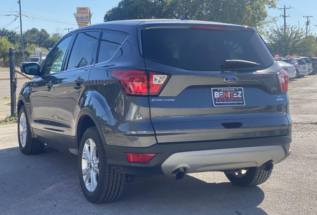 2019 Ford Escape Se - Фото 5