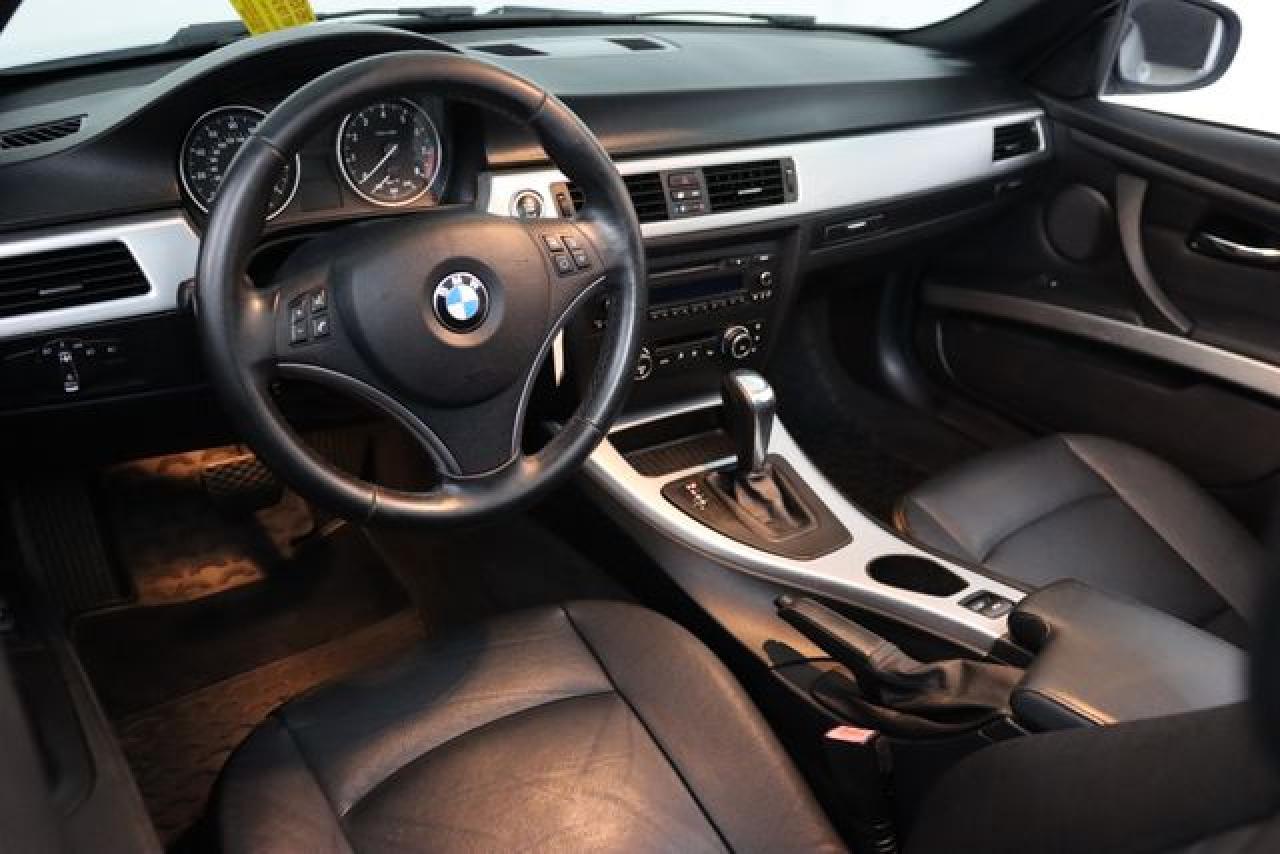2011 BMW 328 I - Image 2