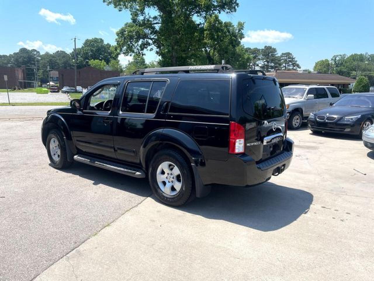 2006 Nissan Pathfinder Le - Фото 2