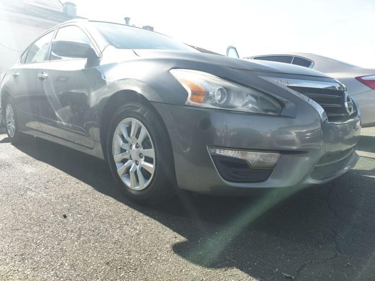 2014 Nissan Altima 2.5 - Image 3