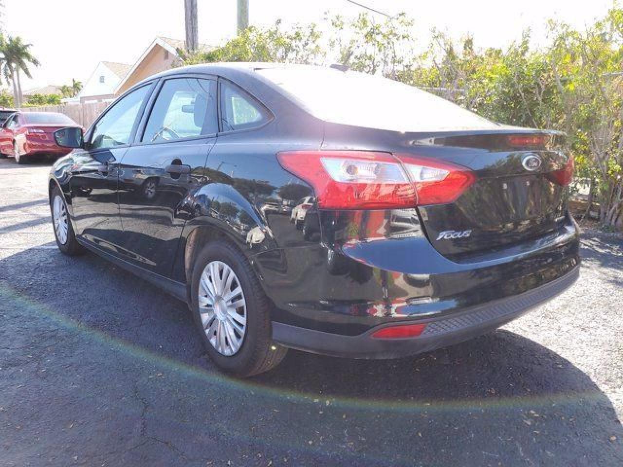 2013 Ford Focus S - Image 6