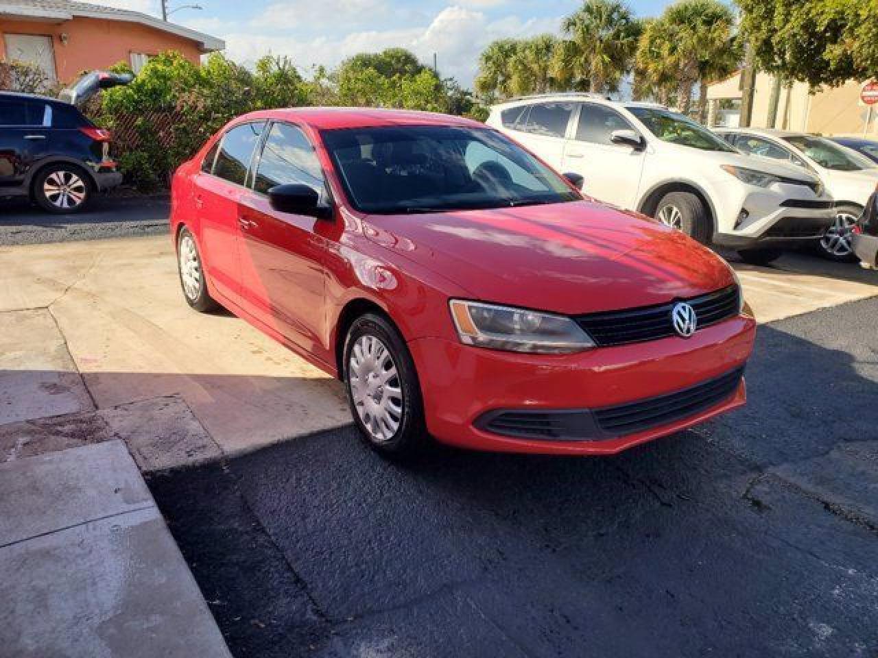2014 Volkswagen Jetta Base - Image 2