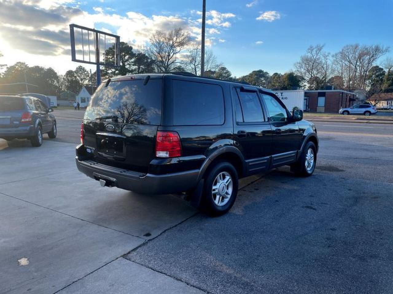 2004 Ford Expedition Xlt - Image 4