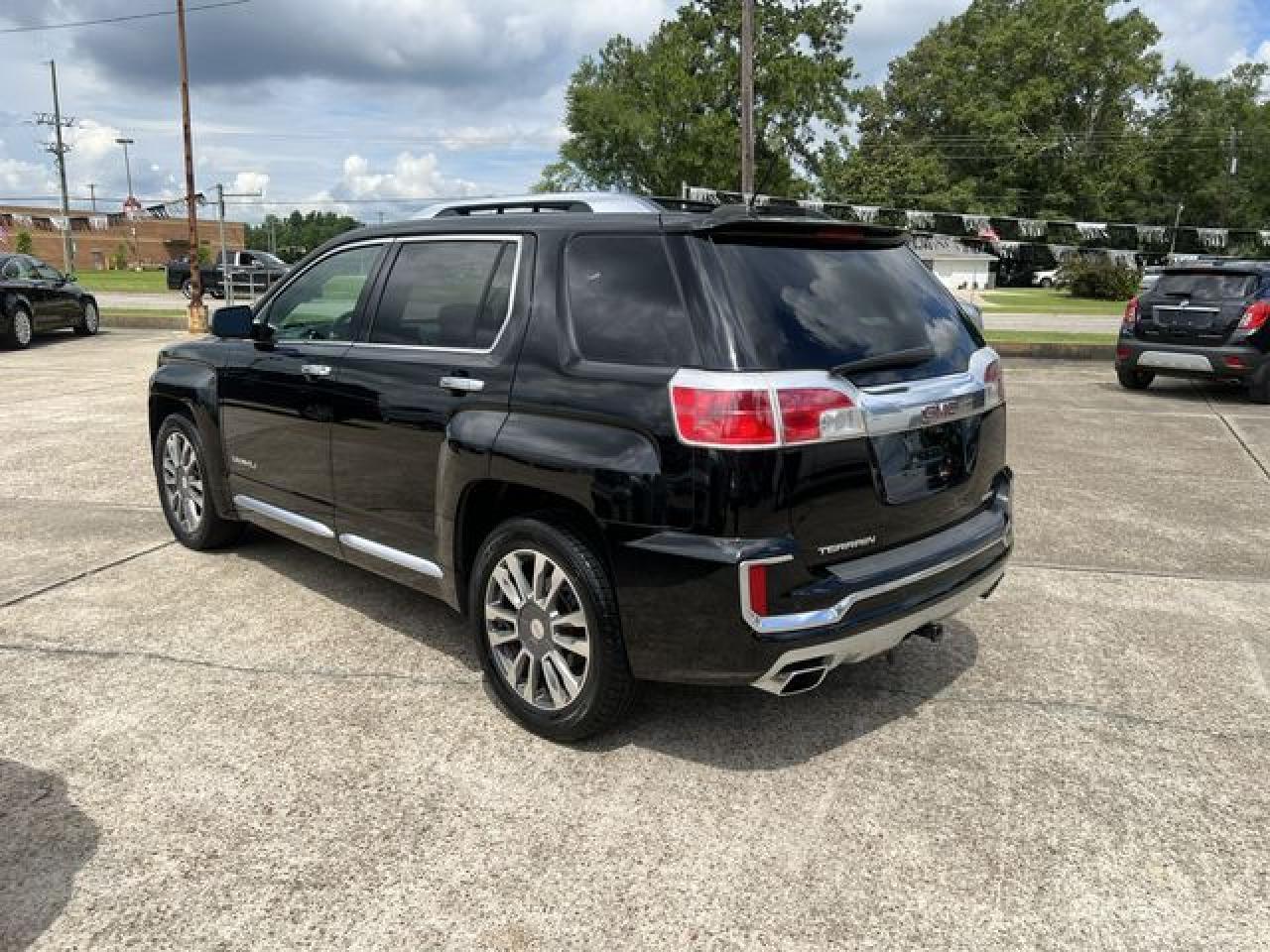 2016 GMC Terrain Denali - Фото 2