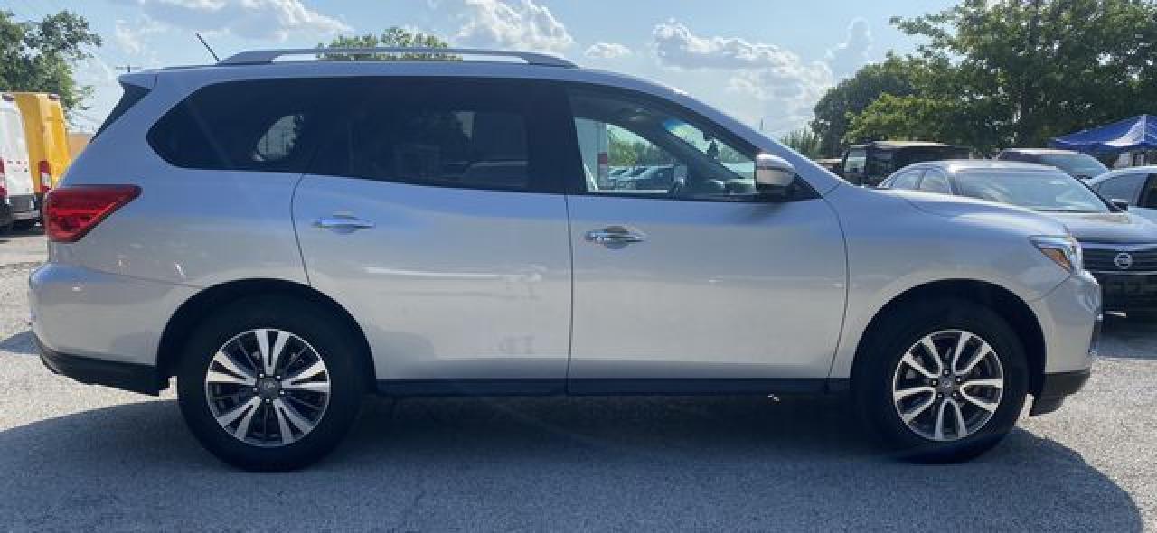2017 Nissan Pathfinder S - Фото 4