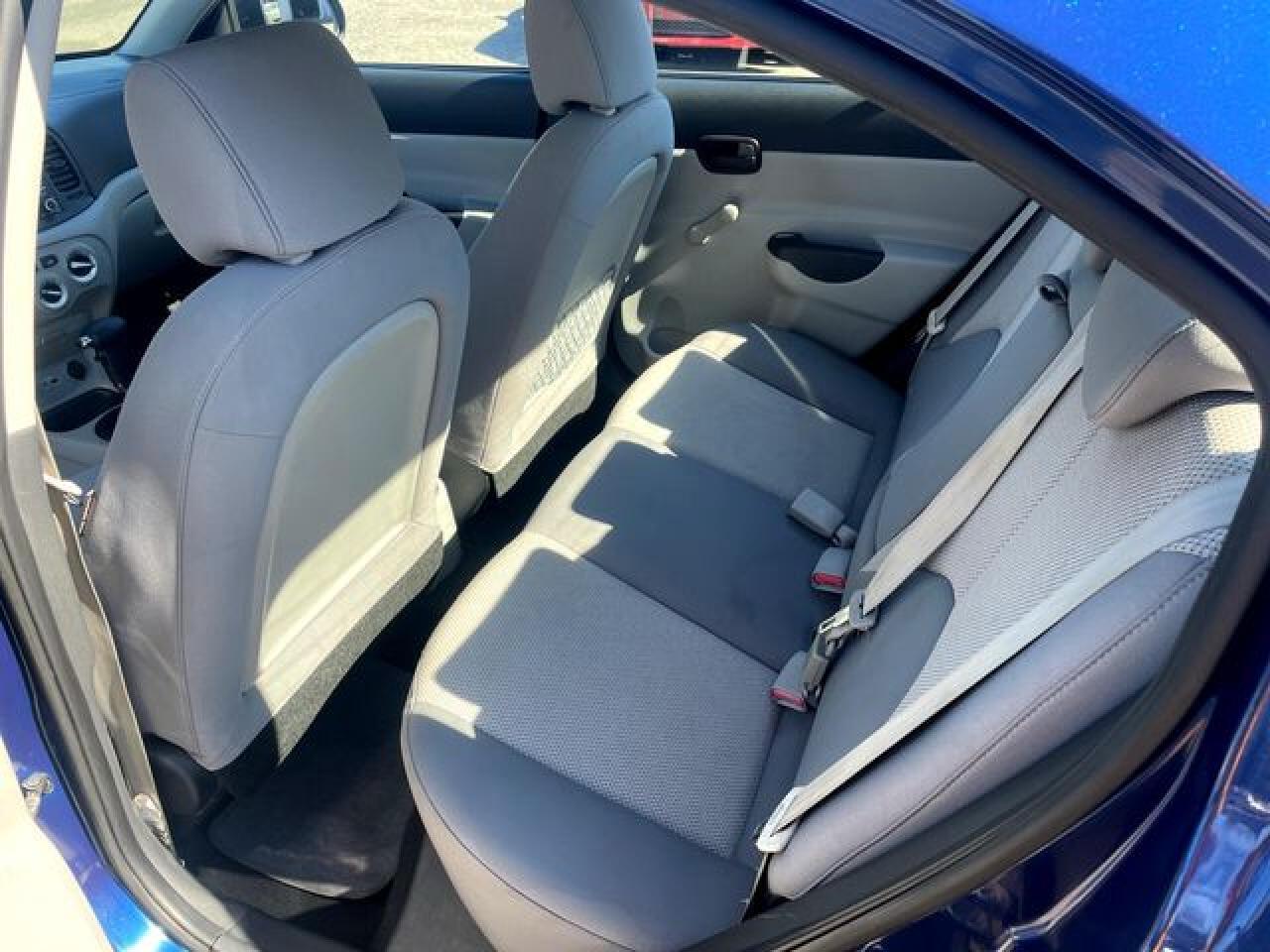 2010 Hyundai Accent Gls - Фото 6