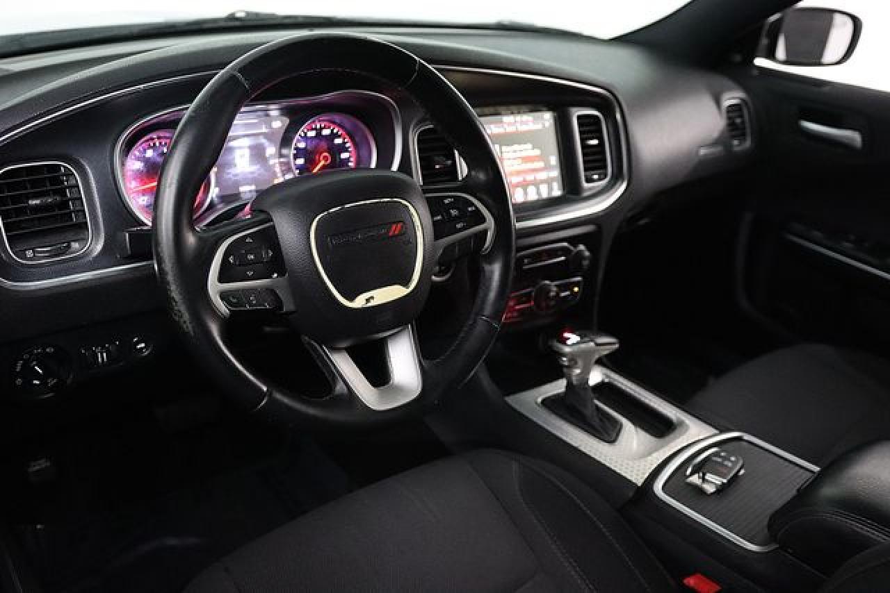 2016 Dodge Charger Sxt - Фото 2