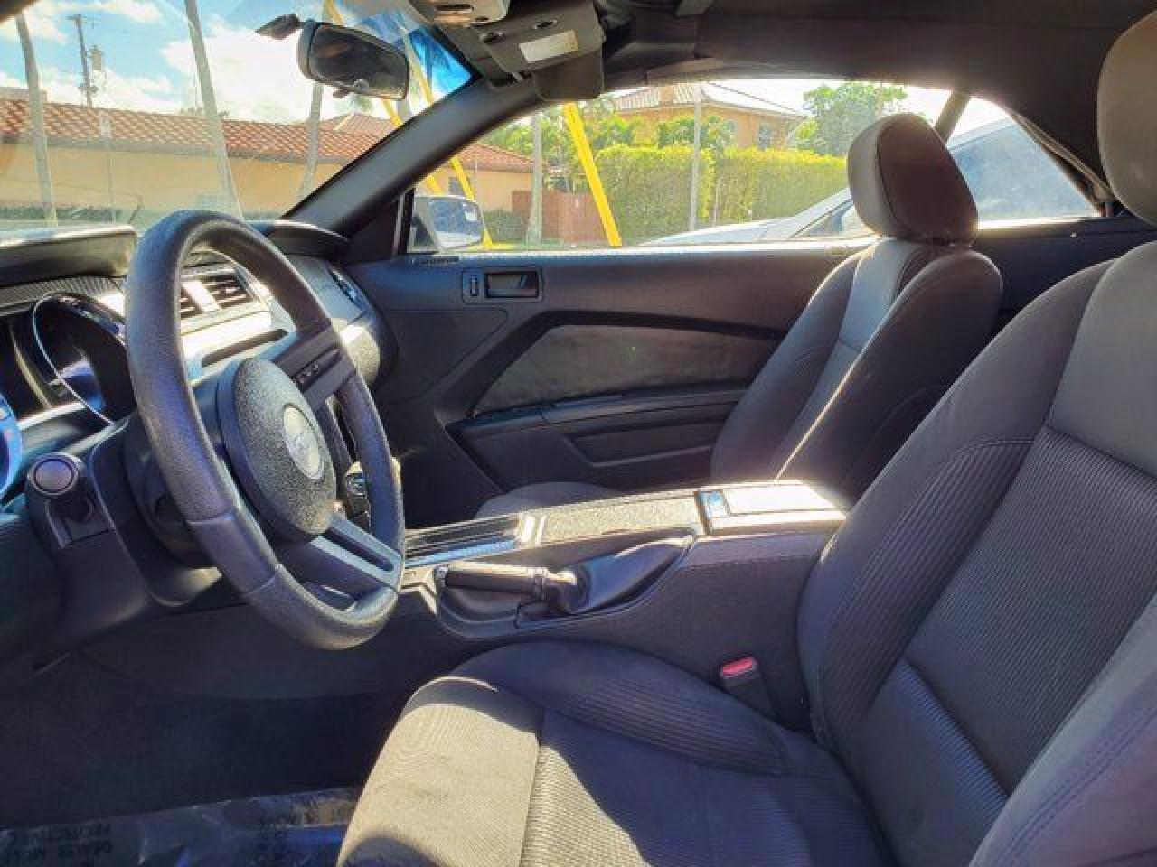 2012 Ford Mustang - Image 6