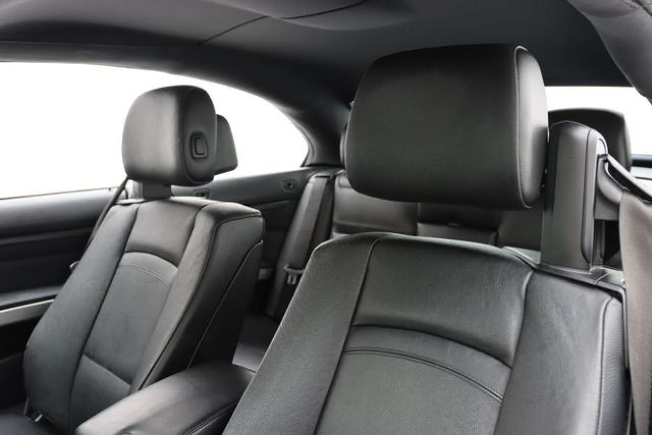 2011 BMW 328 I - Image 3