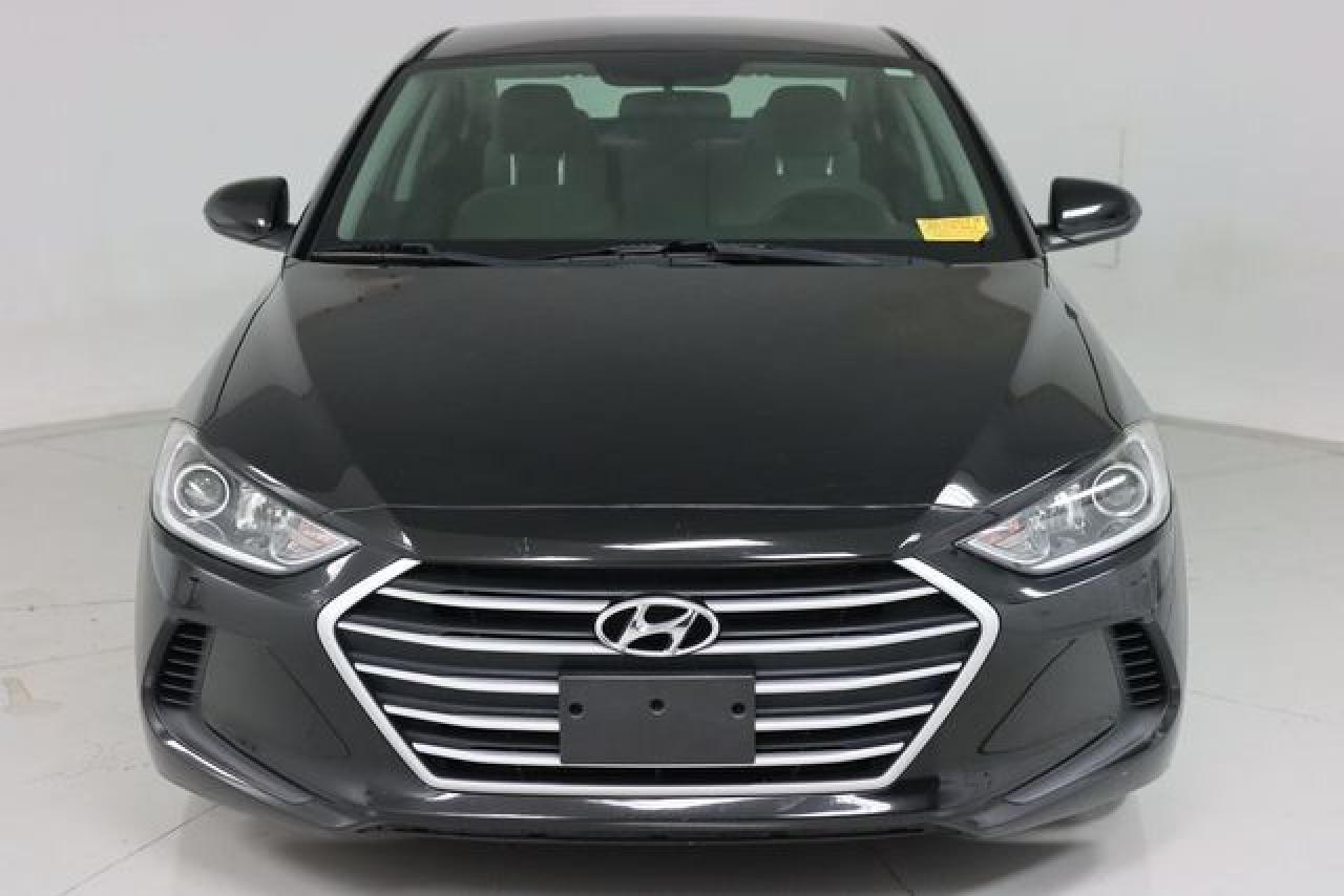 2018 Hyundai Elantra Sel - Image 3