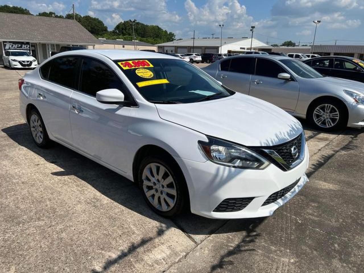 2017 Nissan Sentra S - Фото 2