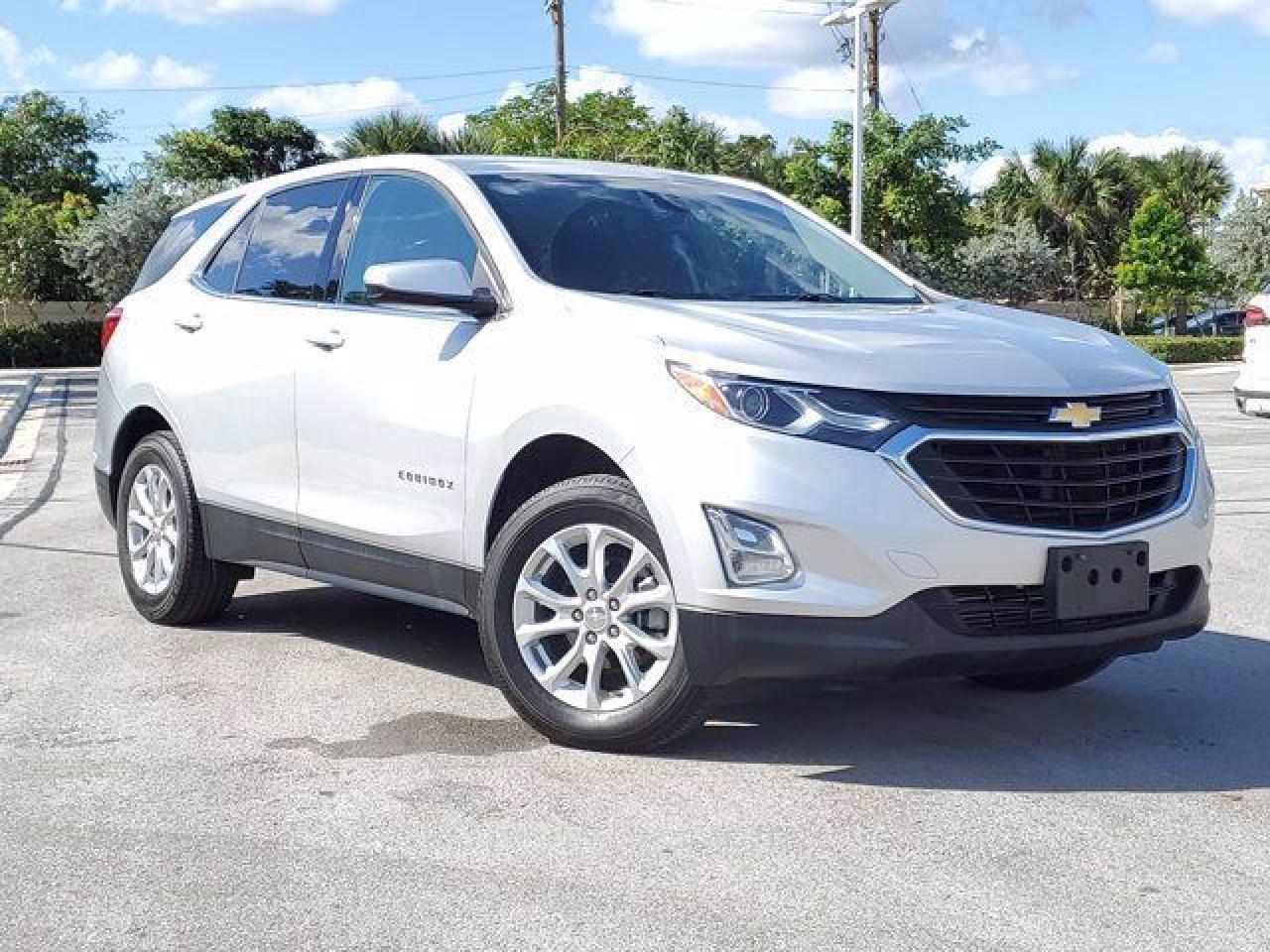 2019 Chevrolet Equinox Lt - Image 2