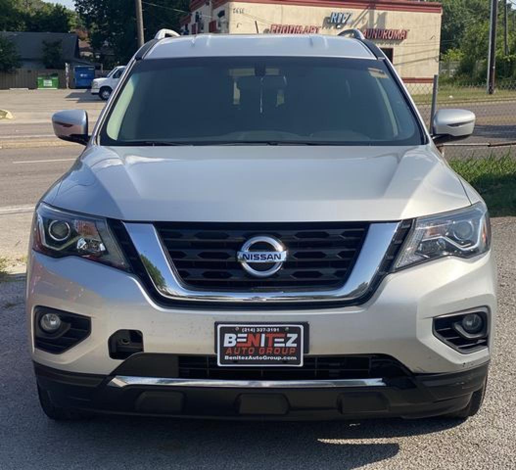2017 Nissan Pathfinder S - Фото 2
