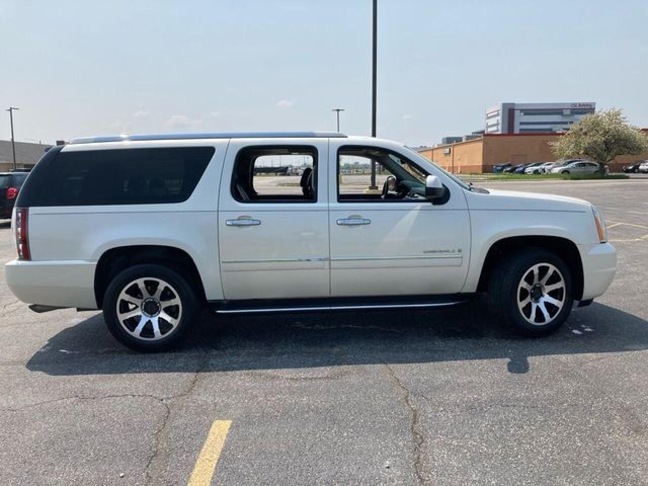 2009 GMC Yukon Xl Denali - Фото 5