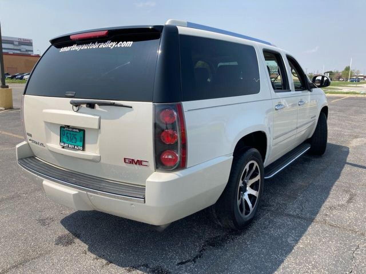 2009 GMC Yukon Xl Denali - Фото 6
