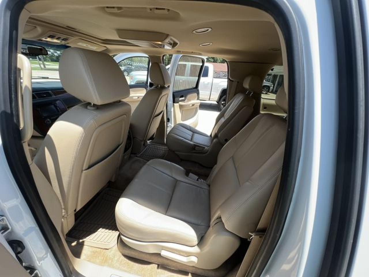 2008 Chevrolet Suburban C1500 Ls - Image 7
