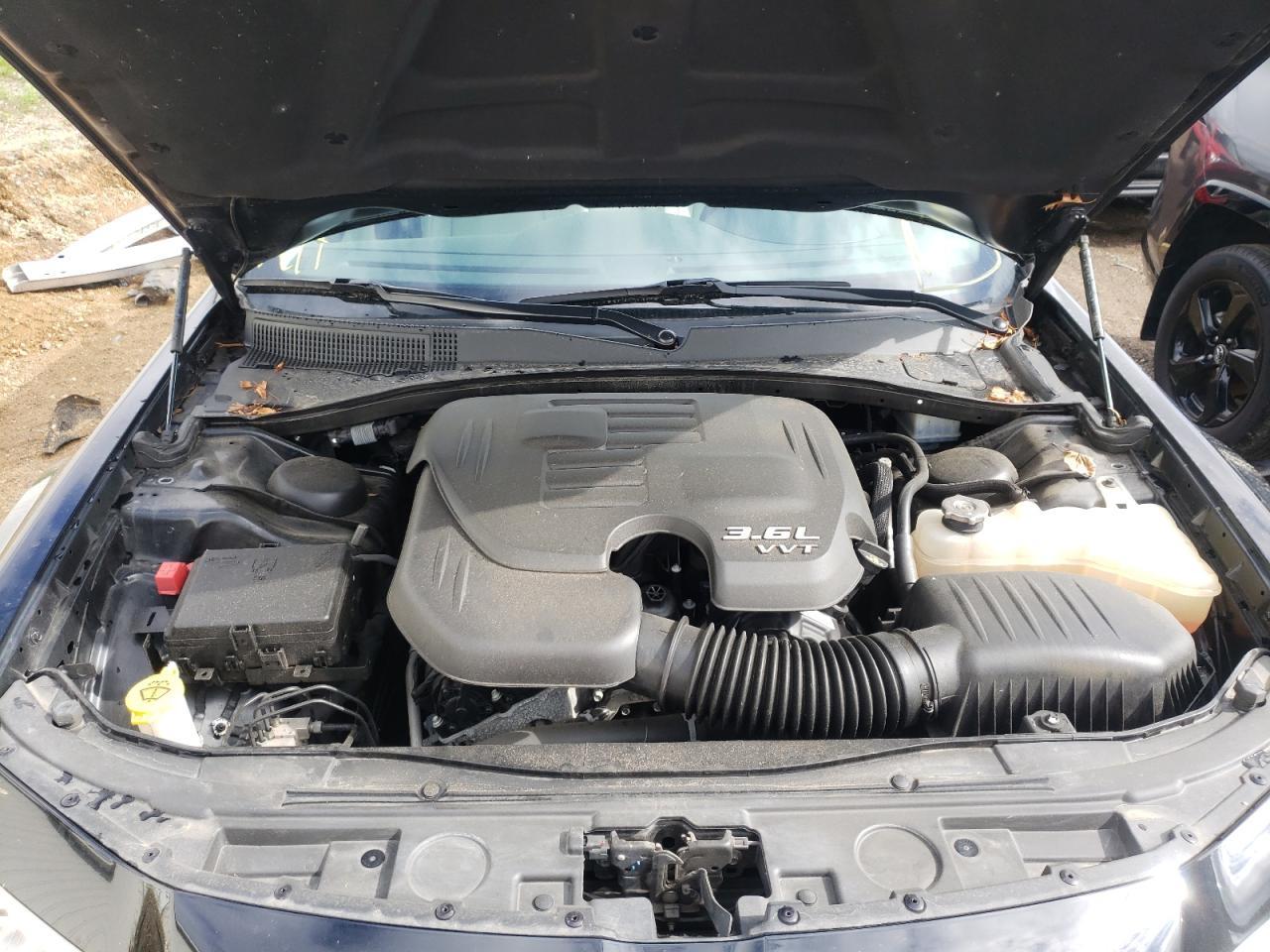 2017 Chrysler 300 Limited - Image 7