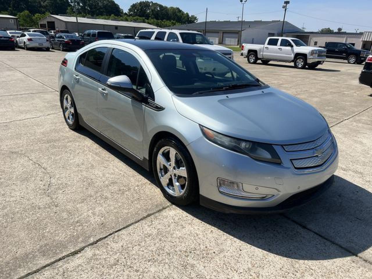 2012 Chevrolet Volt - Image 4